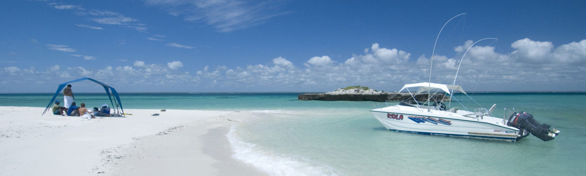 white sand beaches and azure blue Indian Ocean at Bazaruto.