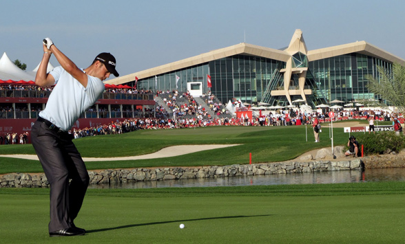 Martin Kramer hitting his final shot to the 18th at the HSBC Golf Championships in Abu Dhabi.