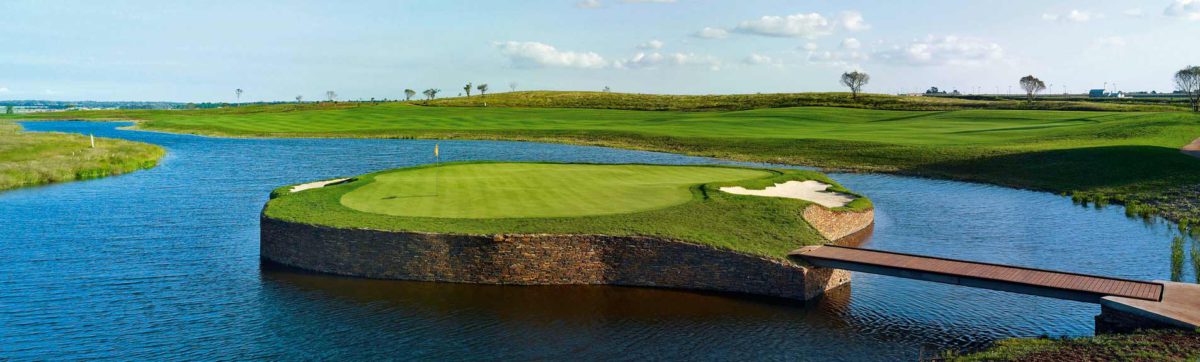 Island green on the golf course at Serengeti, South Africa.